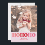 Cartão De Festividades Feriado Moderno Simples | Foto Vermelha e Rosa 2<br><div class="desc">Este simples cartão de feriado "Cute" apresenta o texto ho ho numa fonte moderna de estilo retrô. Há um ponto na frente para você colocar uma pequena mensagem e seu nome. A parte de trás apresenta uma grande foto. Cores e layouts adicionais disponíveis em nosso compro zazzle - para personalização...</div>