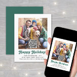 Cartão De Festividades Feriados Felizes Retro Verde do Código QR Simples<br><div class="desc">Este ano comemora as maravilhas alegres da tecnologia moderna com um cartão interativo de feriado de código QR divertido. Compartilhe uma das suas fotografias favoritas, bem como uma mensagem de vídeo, música, álbum de fotografias ou outro Web site online. A saudação trendy da tipografia retrô neste modelo é simples de...</div>
