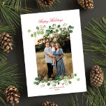 Cartão De Festividades FesWinter Greenery Elegant Botanical 1 Foto<br><div class="desc">Este elegante cartão com fotos de feriado apresenta uma bela borda fotográfica da folhagem de aquarela combinada com um roteiro de caligrafia moderno. Este design acomoda uma foto vertical. O backer é um branco clássico que também é personalizável. O texto e/ou fotos adicionais podem ser adicionados à parte traseira usando...</div>
