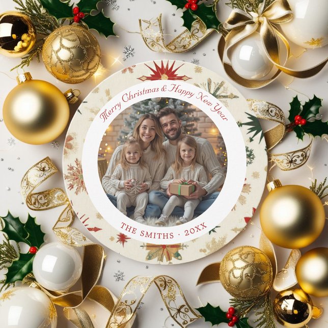 Cartão De Festividades Flocos de neve Dourados e vermelhos modernos (Modern Gold and Red Snowflakes round Holiday Card)