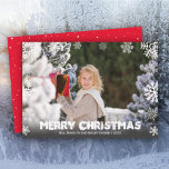 Cartão De Festividades Flocos de neve Feliz Foto de Natal<br><div class="desc">Os flocos de neve brancos delimitam sua foto favorita com seus nomes e saudações em letras quentes. *ALTERE A COR na parte traseira da placa para corresponder à sua foto. Selecione Matte para o papel mais pesado e High Definition para obter a melhor qualidade de foto.</div>