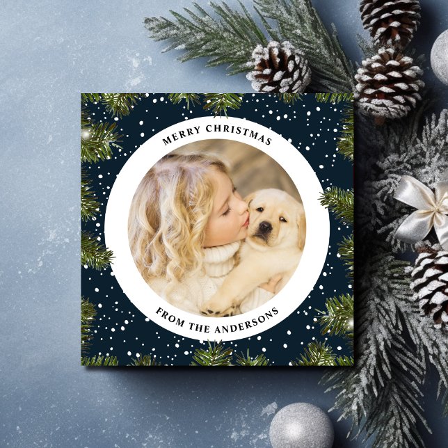 Cartão De Festividades Folhagem de Pinho Neve Foto de Natal Azul (Criador carregado)