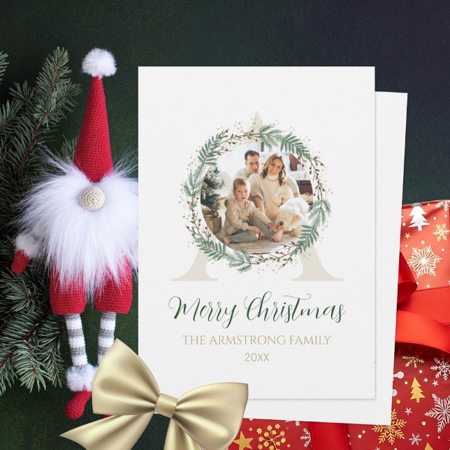 Cartão De Festividades Forest Green Wreath Gold Monogram Photo Christmas (Forest Green Wreath Gold Photo Christmas Greeting Holiday Card ©Susanne Sachers - Sunny Mind 🌞)