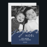 Cartão De Festividades Foto azul de Joyeux Noël<br><div class="desc">Personalize estes cartões de foto de Natal modernos e originais com suas imagens favoritas da família e mensagem feita sob encomenda.</div>