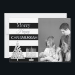 Cartão De Festividades Foto Chrismukkah Black and White Strike Silver<br><div class="desc">Adicione a sua foto a este cartão de férias Chrismukkah divertido num estilo moderno de listras negras e brancas com sotaques prateados para o Natal e Chrismukkah. Feliz Feliz Chrismukkah! Substitua o titular da foto da família por sua própria fotografia para obter uma placa personalizada exclusiva. A Árvore de Natal...</div>