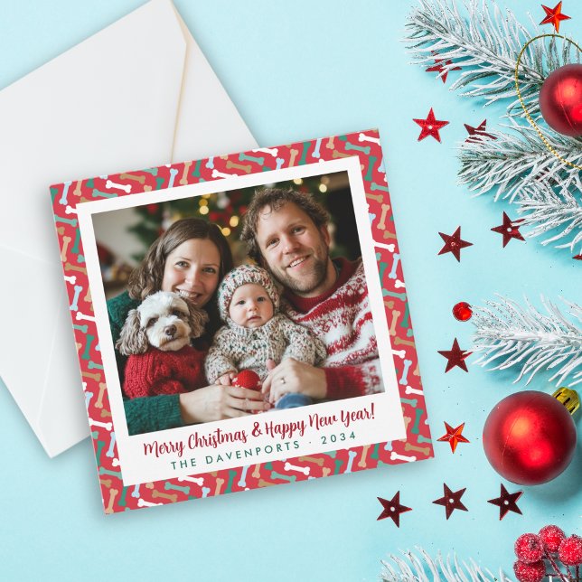 Cartão De Festividades Foto Clássica da Família de Padrões Ósseos Vermelh (Classic Red & Teal Dog Bone Pattern Family Photo Holiday Card)