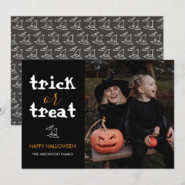 Cartão De Festividades Foto Clássica de Família no Halloween de Doce ou T