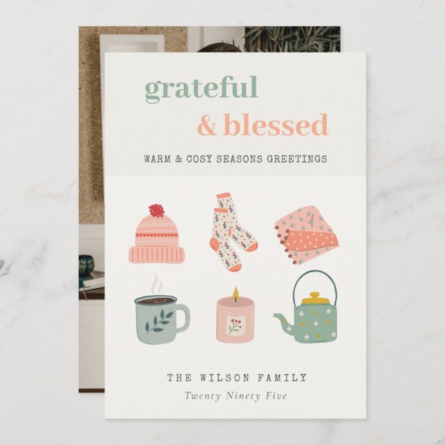 Cartão De Festividades Foto Cozy Winter Essentials Seasons Saudações (Frente/Verso)