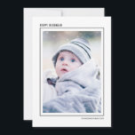 Cartão De Festividades Foto da Família Feliz Hanukkah com Floco de Neve P<br><div class="desc">Cartões de foto elegantes e fofos são perfeitos para todos os seus amigos e familiares nesta época de festas. Personalize o texto "Feliz Hanukkah" com seu próprio cumprimento e altere o nome da família e o ano e troque a imagem por uma foto de seus filhos, animal de estimação ou...</div>