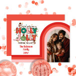 Cartão De Festividades Foto da família natalícia Retro Arch Holly Jolly<br><div class="desc">Design de fotos de arco retrógrado em tons de rosa,  coral e coral vermelhos em branco "Oh by Golly Have a Holly Jolly Christmas This Year".</div>