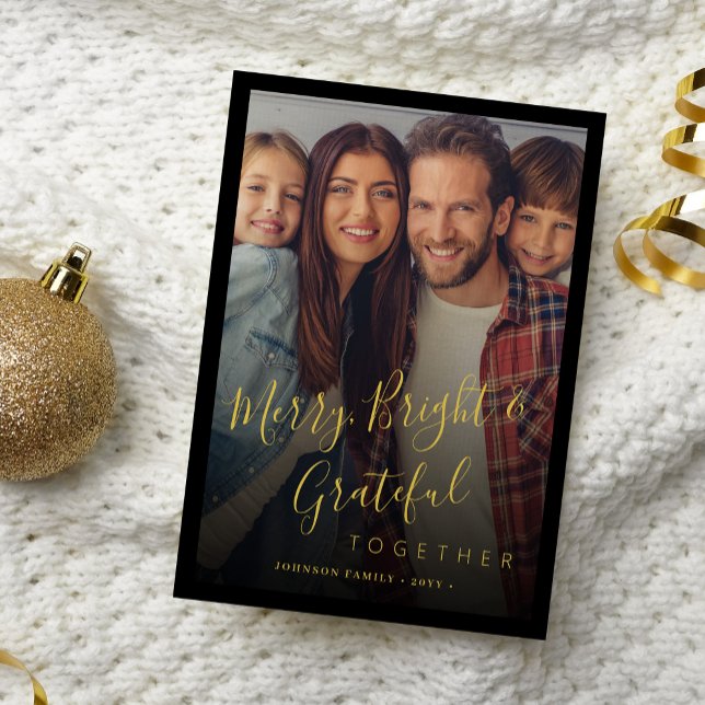 Cartão De Festividades Foto da feliz e da família Bright no Natal moderno (Criador carregado)