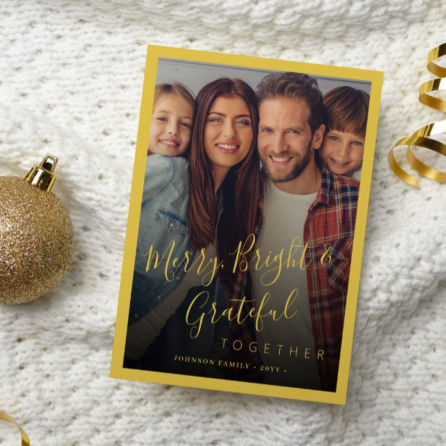 Cartão De Festividades Foto da feliz e da família Bright no Natal moderno (Criador carregado)