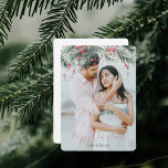 Cartão De Festividades Foto de casal de pinheiro em aquarela arredondada<br><div class="desc">Cartão de Natal com foto de folhagem de pinheiro em aquarela arredondada.</div>