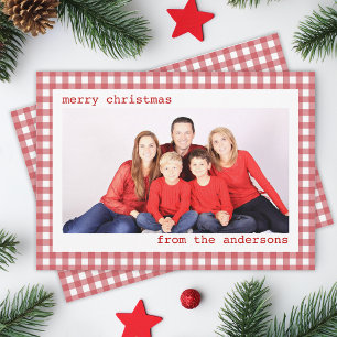 Cartão De Festividades Foto de Família em Xadrez Vermelho e Branco Feliz