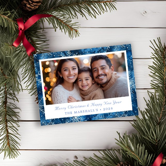 Cartão De Festividades Foto de Férias de Neve Azul Elegante (Elegant Blue Vintage Inspired Holiday Photo Card)