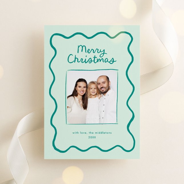 Cartão De Festividades Foto de Natal do Quadro de Ondas de Portão Branco  (whimsical, quirky Christmas photo card with hand drawn doodle frame in green)