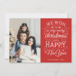 Cartão De Festividades Foto de Natal Muito Feliz<br><div class="desc">Cartões de natal de fotografia movidos pela tipografia com as palavras "desejamos-lhe um Natal muito feliz e um Feliz ano novo".</div>