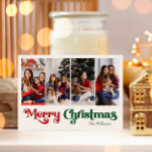 Cartão De Festividades Foto de Natal Simples Clássico Quatro<br><div class="desc">Celebre a temporada com este simples e único e clássico Cartão de Natal Merry com quatro fotos, com um toque de charme vintage. A design minimalista apresenta uma elegante paleta de cores vermelha e verde, evocando o espírito aconchegante do inverno. O seu apelo moderno e divertido, aliado à formulação tradicional,...</div>
