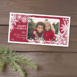 Cartão De Festividades Foto - Deixe Neve! Flocos de neve brancos vermelho<br><div class="desc">Personalize-o com 1 foto horizontal/horizontal,  o nome da sua família e o ano atual.</div>