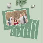 Cartão De Festividades Foto do Arco Elegante Feliz Natal<br><div class="desc">** Crédito da fotografia: Fotografia © Storytree Studios, Stanford, CA ** Elegante design de cartão com fotos de Natal Merry com uma faixa verde de sábio com arco duplo contra um fundo verde mais escuro e uma faixa verde esticada ao contrário. Os elementos aquosos foram originalmente pintados por mim em...</div>