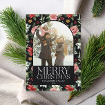 Cartão De Festividades Foto do Arco Floral Escuro Feliz Natal<br><div class="desc">Simples e elegante design floral de cartão de Natal floral com estilo minimalista e tipografia chica moderna Feliz Natal. Adicione sua própria foto personalizada em um quadro de arco para criar seu próprio cartão de feriado personalizado para familiares e amigos.</div>