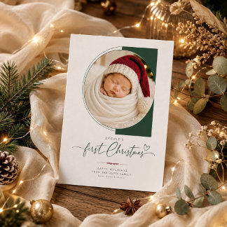 Cartão De Festividades Foto do Primeiro Natal do Bebê em Verde Salvia Mod
