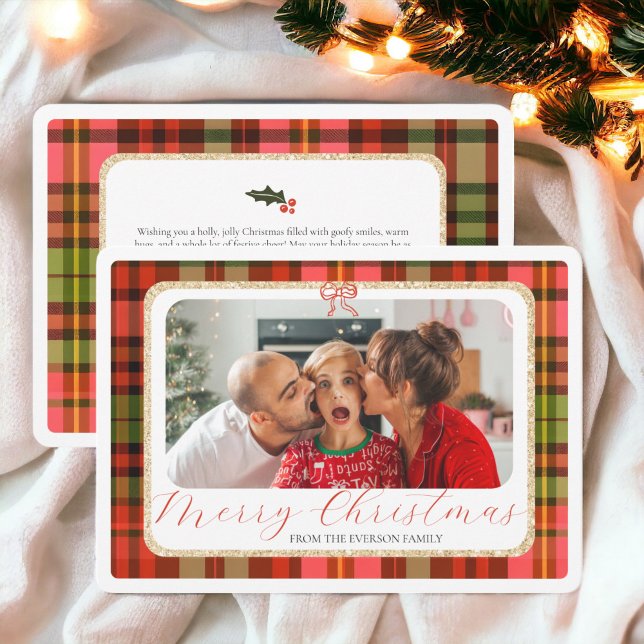 Cartão De Festividades Foto Dourada e tradicional de Xadrez Vermelha Feli (Traditional Gold Red Plaid Photo Merry Christmas Holiday Card)
