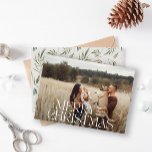 Cartão De Festividades Foto elegante, botânica natural mínima<br><div class="desc">Imagem elegante,  fotografia moderna e mínima tipografia botânica natural de aquarela Merry Christmas card flat.</div>