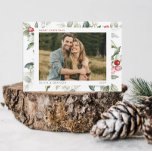 Cartão De Festividades Foto mínima de feriado de cor aquática moderna<br><div class="desc">Mínimo Foto Holly de Feriado de Água Moderna - Nossa placa de feriado apresenta sua foto favorita cercada por um quadro branco, cartões de natal e seus nomes e ano. O pano de fundo é um belo verde sagrado e bagas vermelhas. O verso do cartão é verde ou vermelho, no...</div>