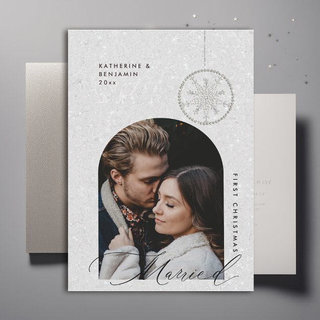 Cartão De Festividades Foto Moderna do Boho Boho, Flocos de Neve Casados  (christmas card first married couple black white glitter boho arch modern minimalist snowflakes)