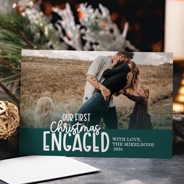 Cartão De Festividades Foto Verde Primeiro Natal Envolvida (Criador carregado)
