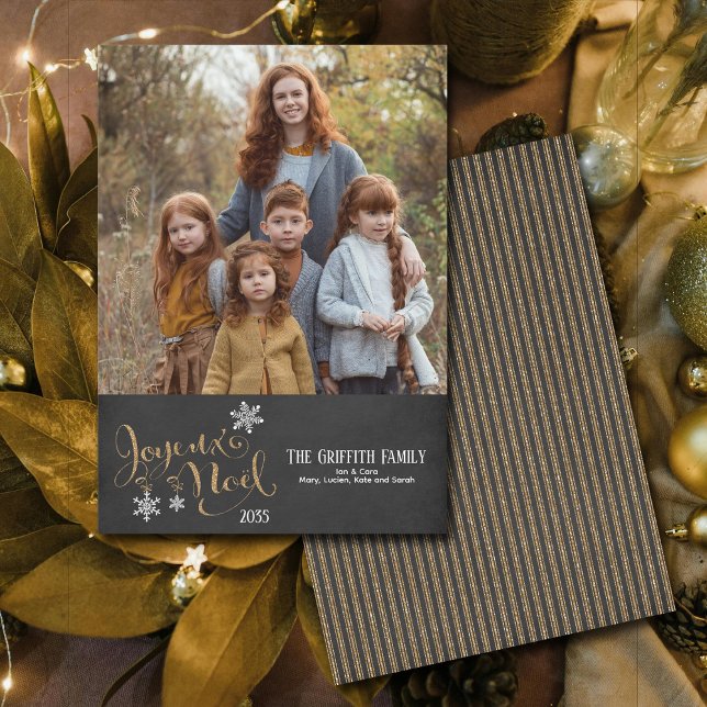 Cartão De Festividades Glitter Dourado de Natal Joyeux Noel Snowflakes (Wish your family and friends "Joyeux Noel" this holiday season with this one-photo Christmas card.)