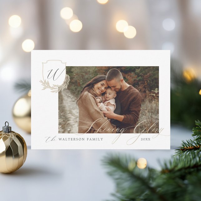 Cartão De Festividades Glória Brilhante Foto do Monograma do Jardim de in (Shining Glory Winter Garland Monogram Crest Photo Holiday Card)