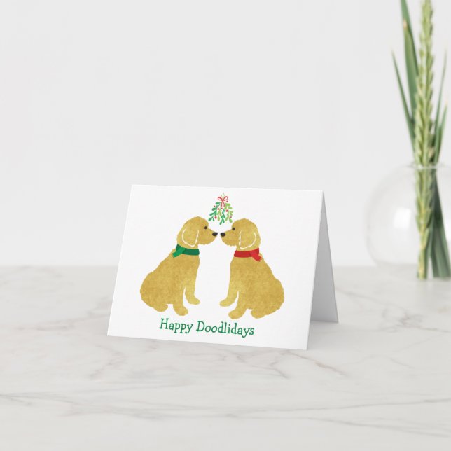 Cartão De Festividades Goldendoodles Personalizados Se Beijando Debaixo d (Frente)