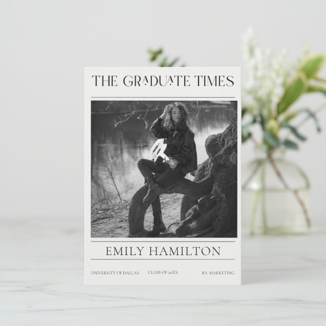 Cartão De Festividades Graduation Magazine, The Graduate Times  (Em pé/Frente)