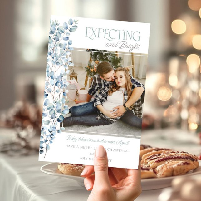 Cartão De Festividades Gravidez de Foto em Quadrado Brilhante (Expecting and Bright Christmas Card Pregnancy Announcement by Darling & May)