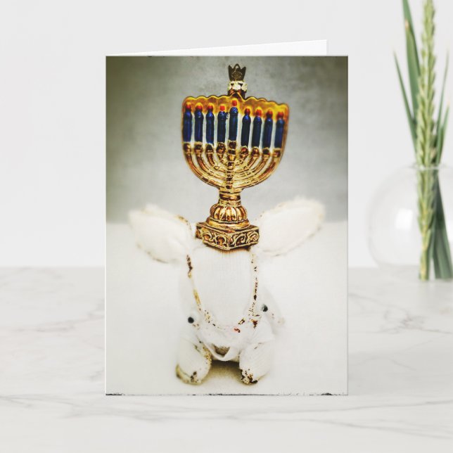 Cartão De Festividades Hanukkah Greeting Card - Aldo a Rabbit and Menorah (Frente)