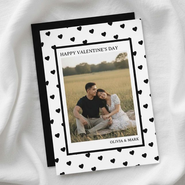 Cartão De Festividades Happy Valentine’s Day Card Black Heart Design  (Criador carregado)