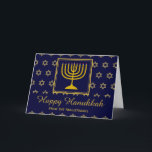 Cartão De Festividades HELY HANUKKAH Menorah Star de David Personalizado<br><div class="desc">Cartão HANUKKAH FELIZ Personalizado. Cartão na moda para celebrar HANUKKAH com menorah e Star de David. Fundo azul escuro com estrela dourada falsa de David e tipografia. O texto do marcador de posição na saudação de cobrir e dentro é personalizável, para que você possa adicionar seu nome e alterar a...</div>