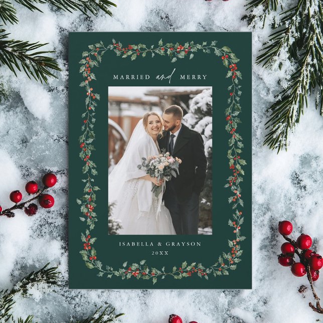 Cartão De Festividades Holly Berry Frame Married & Merry Photo Green (Criador carregado)