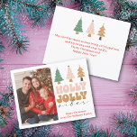 Cartão De Festividades holly jolly vibes retro fotografia de natal<br><div class="desc">elegante holly jolly vibes retro vintage chic,  foto de natal Holiday Card. Este tipo de carta é perfeito para aqueles que amam nostalgia e estética vintage. duas cartas laterais,  na mensagem de feriado</div>