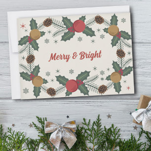 Cartão De Festividades Holly Sprigs & Pine Cones - Feliz e Brilho