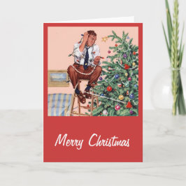 Cartão De Festividades Homem engraçado decorando árvore de Natal retrô