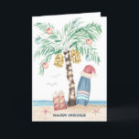 Cartão De Festividades Ilha natalina Palm Papais noeis Tropical Beach<br><div class="desc">O cartão-natal da palmeira apresenta uma árvore de Natal (decorada com ornamentos e luzes) numa ilha tropical com um Pai Natal apinhado num prato de surfe, um presente, estrela, ondas oceânicas, aves marinhas e um cartões de natal de "Desejos Quentes". A saudação e o dentro de nome podem ser personalizados....</div>