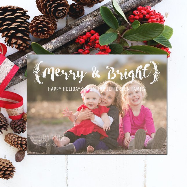 Cartão De Festividades Ivory Elegant - Foto brilhante e Feliz gravada (Ivory Elegant Sketched Merry and Bright Holiday Photo Card)