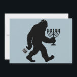 Cartão De Festividades Jewish Bigfoot Hanukkah Chanukah Humor Hilarious<br><div class="desc">Jewish Bigfoot Hanukkah Chanukah Humor Hilarious Menorah Dreidel</div>