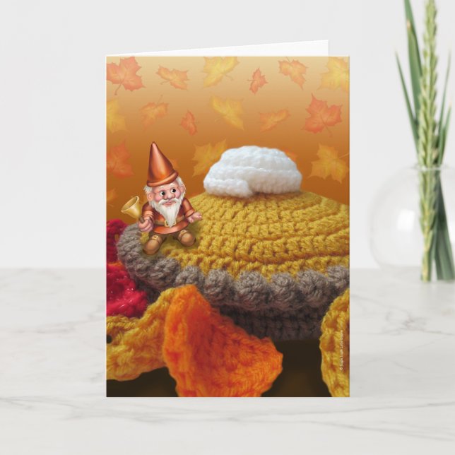 Cartão De Festividades Jingle Jingle Little Gnome on a Pumpkin Pie Card (Frente)