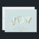 Cartão De Festividades JOY Green Floliage Mint Green Christmas Card<br><div class="desc">Esta elegante carta de natal/feriado apresenta uma palavra "JOY" com folhagem/verde e bagas em fundo verde de menta. O verso apresenta um padrão de verificação falsa em ouro no fundo verde da casa da moeda. Altere a cor de fundo e personalize-a para as suas necessidades.</div>