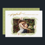 Cartão De Festividades Joyful Branches Winter Christmas Photo<br><div class="desc">Filhas alegres Feriados de inverno Cartões de foto de Natal em verde e branco com texto a cores Douradas. Usei design do Crio do Corte.</div>