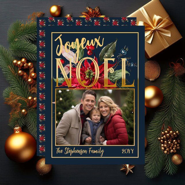 Cartão De Festividades Linda Poinsettia e Frutas Feliz Natal ("Joyeux Noël" French "Merry Christmas" Faux Foil and Blue Poinsettia | Berries Flat Greeting Card)